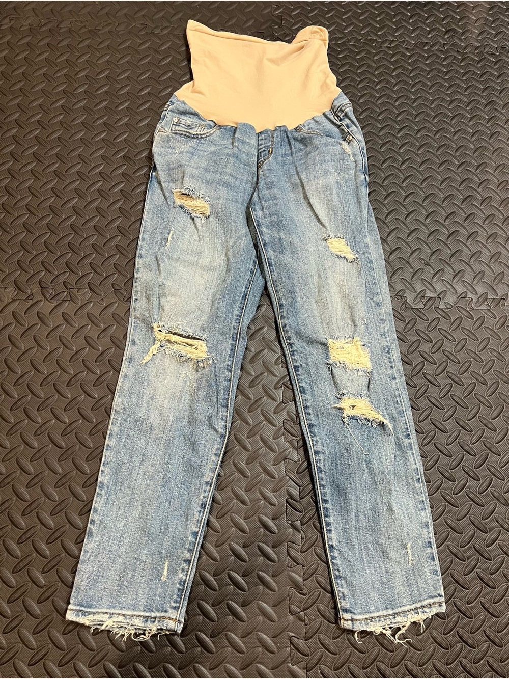 Light Blue Distressed Maternity Straight-Leg Jeans with Beige Panel